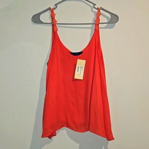 Darling coral top. Size small. NWT.